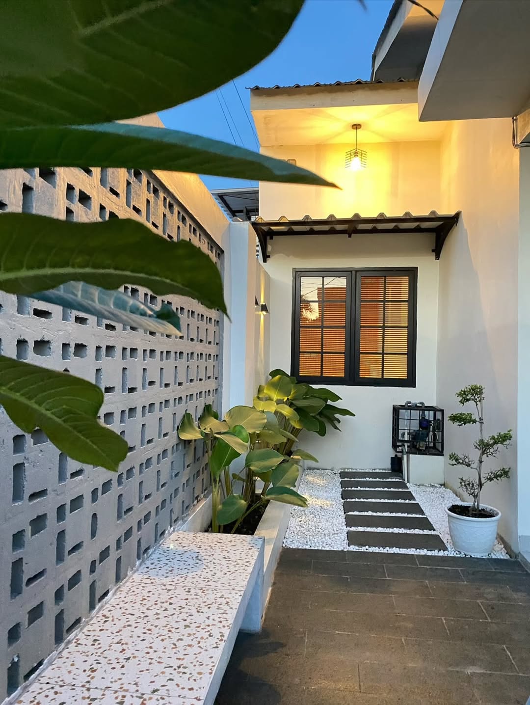 taman-sudut-rumah-minimalis